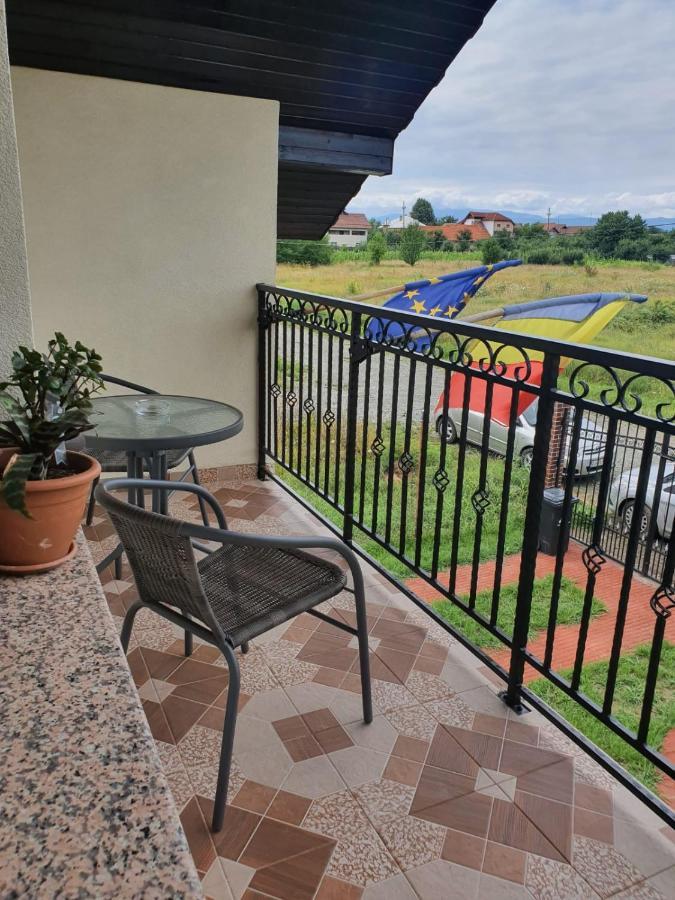 Casa Brancusiana Lägenhet Târgu Jiu Exteriör bild