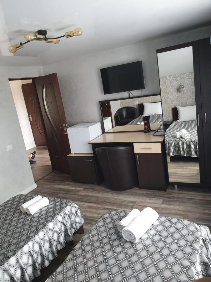 Casa Brancusiana Lägenhet Târgu Jiu Exteriör bild